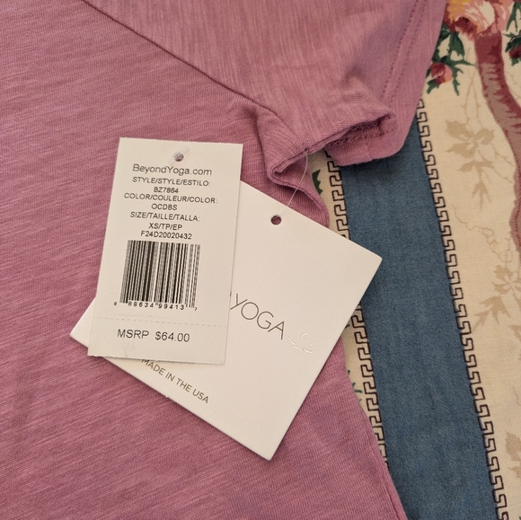 Yoga top - Picture 3 of 7